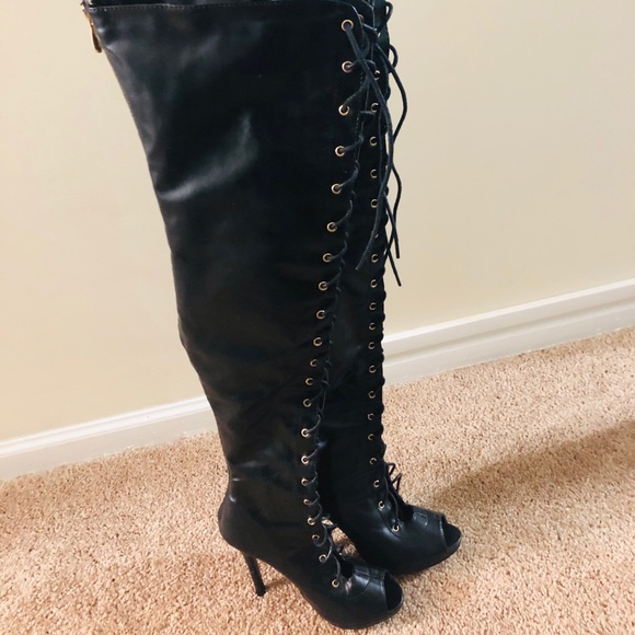 🔥Black thigh high boots with peep toe. Size 7🔥 - Picture 2 of 4